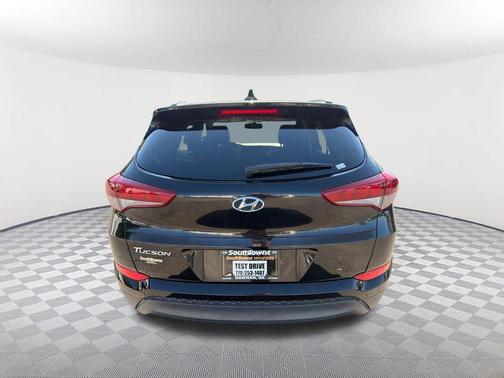 Black Noir Pearl 2017 Hyundai TUCSON SE Plus