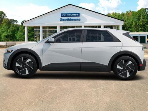 2025 Hyundai IONIQ 5 SE