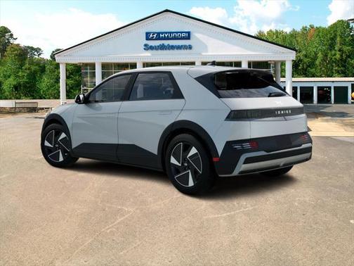 2025 Hyundai IONIQ 5 SE
