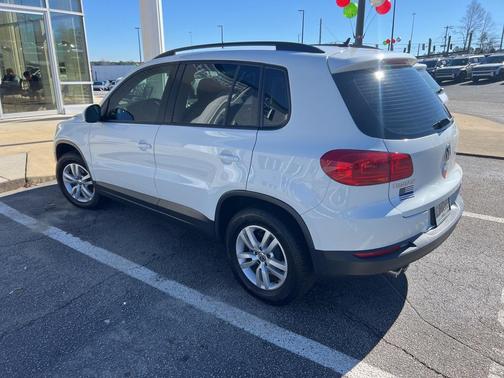 2016 Volkswagen Tiguan S