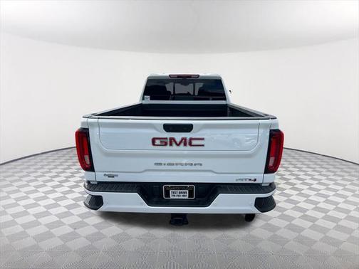 2023 GMC Sierra 2500 AT4