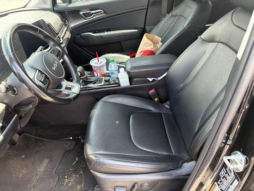 Ebony Black 2025 Kia Sportage EX