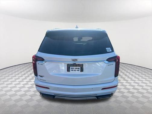 2024 Cadillac XT6 Luxury FWD