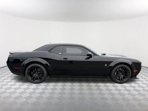 2023 Dodge Challenger R/T Scat Pack Widebody