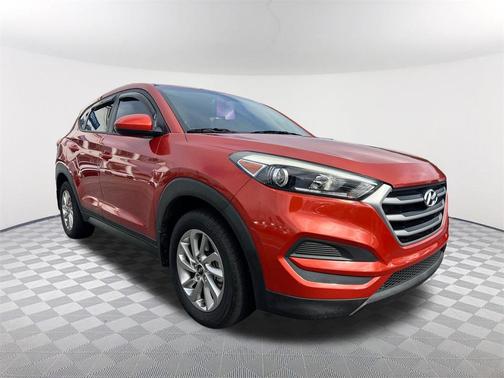 2017 Hyundai TUCSON SE