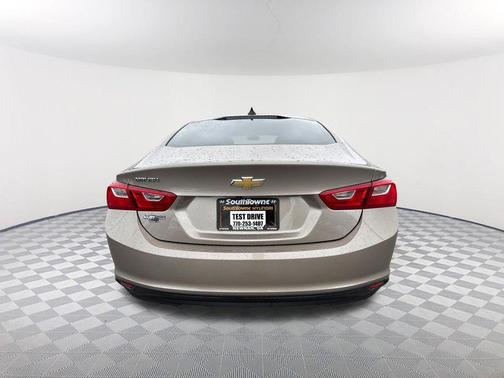 Mineral Gray Metallic 2022 Chevrolet Malibu 1LS