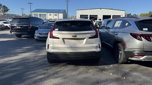 2024 Cadillac XT4 Luxury
