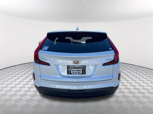 2024 Cadillac XT4 Luxury