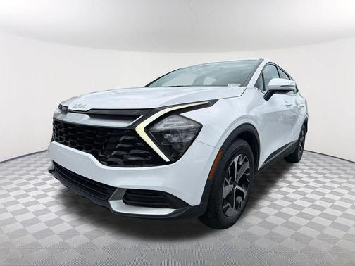 Glacial White Pearl 2023 Kia Sportage EX