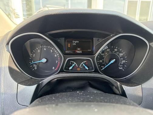 White Platinum Clearcoat Metallic 2015 Ford Focus Titanium