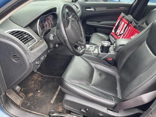 2022 Chrysler 300 Touring