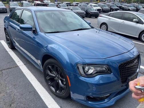 2022 Chrysler 300 Touring