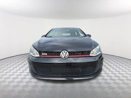 Deep Black Pearl 2017 Volkswagen Golf GTI 2.0T S 4-Door