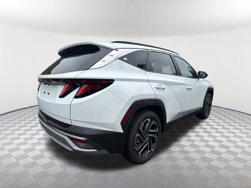 White Pearl 2026 Hyundai TUCSON SEL Plus