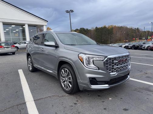 2024 GMC Terrain Denali