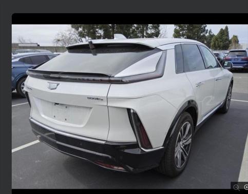 2024 Cadillac LYRIQ Luxury w/1SC
