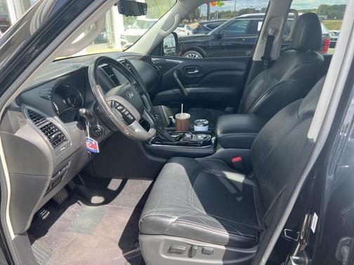 2021 INFINITI QX80 Luxe