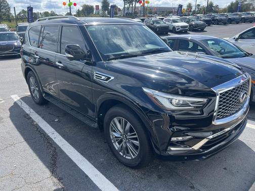 2021 INFINITI QX80 Luxe