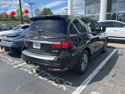 2021 INFINITI QX80 Luxe