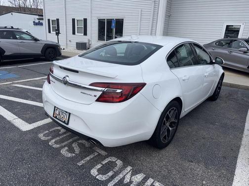 2017 Buick Regal Turbo Sport Touring