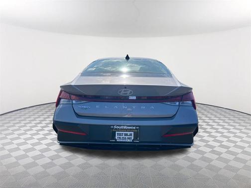 2025 Hyundai ELANTRA SEL