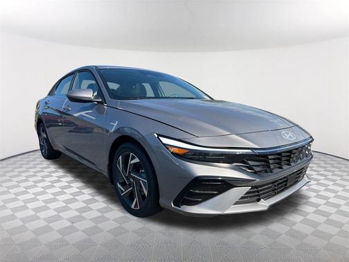 2025 Hyundai ELANTRA SEL