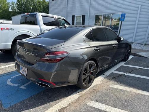 2023 Genesis G70 3.3T RWD