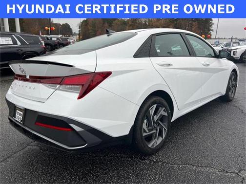 2025 Hyundai ELANTRA Sport