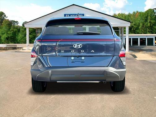 2025 Hyundai KONA SE