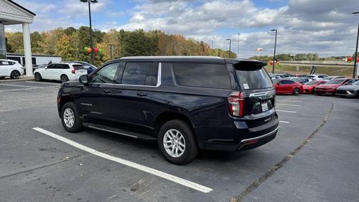 2024 Chevrolet Suburban LS