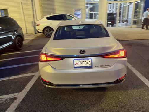 2021 Lexus ES 250 Base