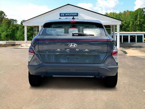 2025 Hyundai KONA SE