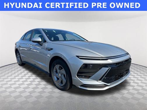 2025 Hyundai SONATA SE
