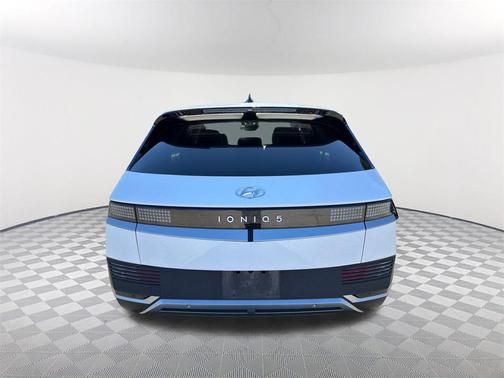 2022 Hyundai IONIQ 5 SE