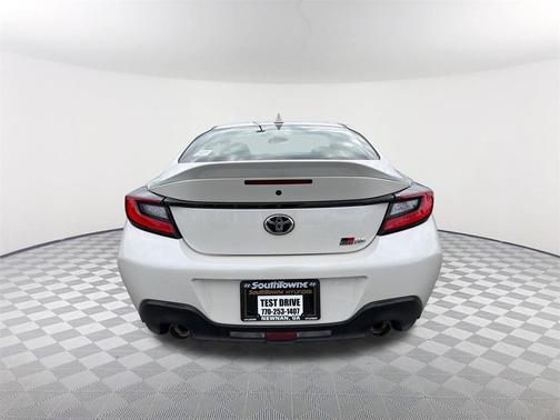 2024 Toyota GR86 Premium