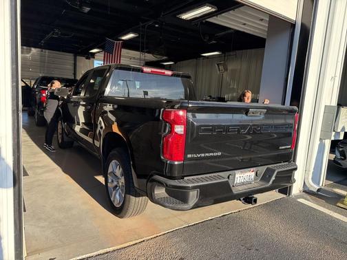 2024 Chevrolet Silverado 1500 Custom