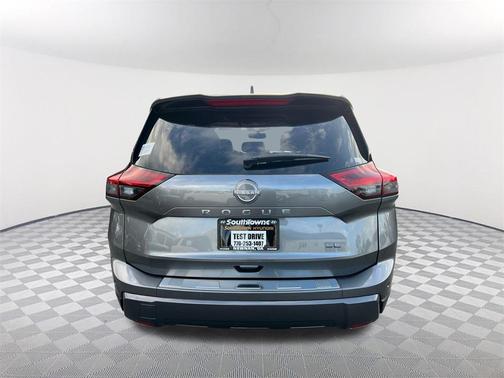 2025 Nissan Rogue SL