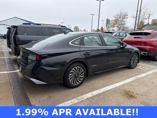 2025 Hyundai SONATA Hybrid SE