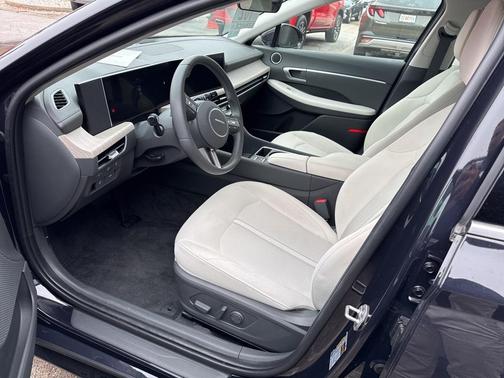 2025 Hyundai SONATA Hybrid SE