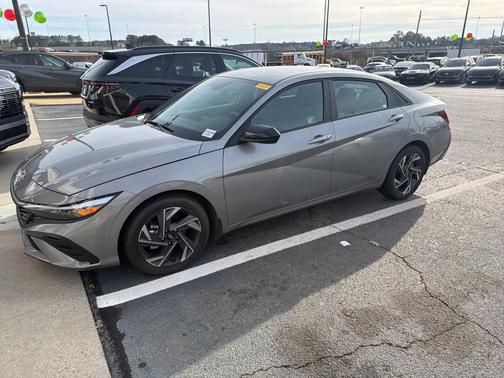 2025 Hyundai ELANTRA Sport