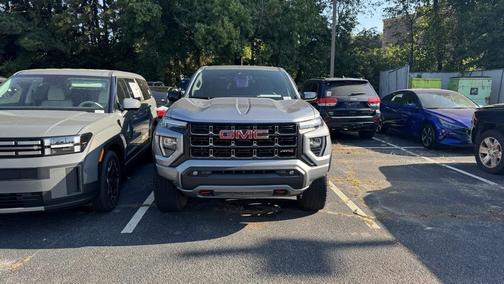 2023 GMC Canyon AT4