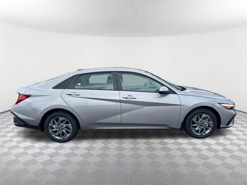 2025 Hyundai ELANTRA HEV Blue