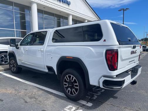 2023 GMC Sierra 2500 AT4