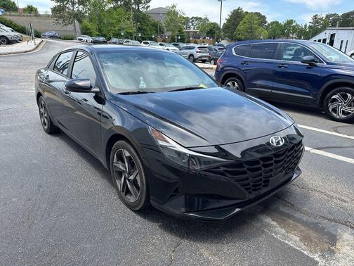 Onyx Black 2023 Hyundai ELANTRA SEL