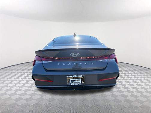2025 Hyundai ELANTRA Sport