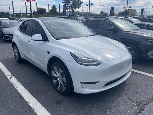 2022 Tesla Model Y Long Range Dual Motor All-Wheel Drive
