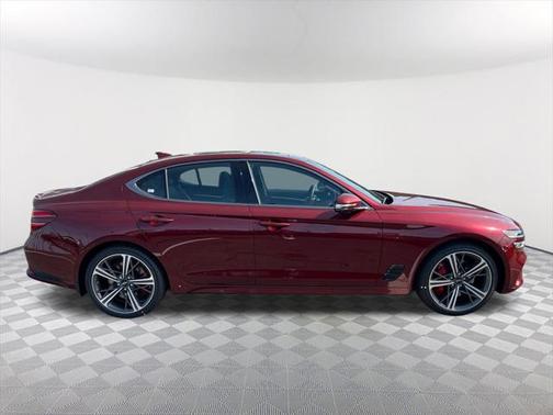 2025 Genesis G70 2.5T RWD