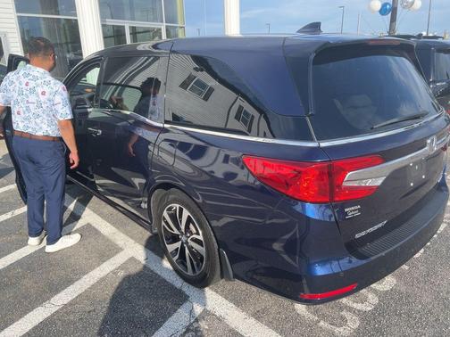 Obsidian Blue Pearl 2019 Honda Odyssey Elite