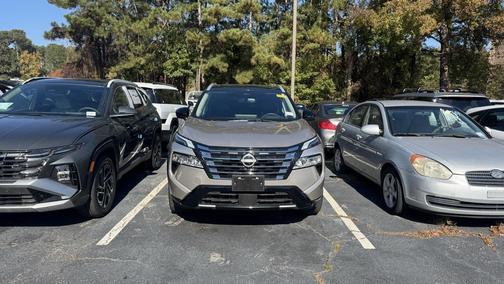 2025 Nissan Rogue Platinum