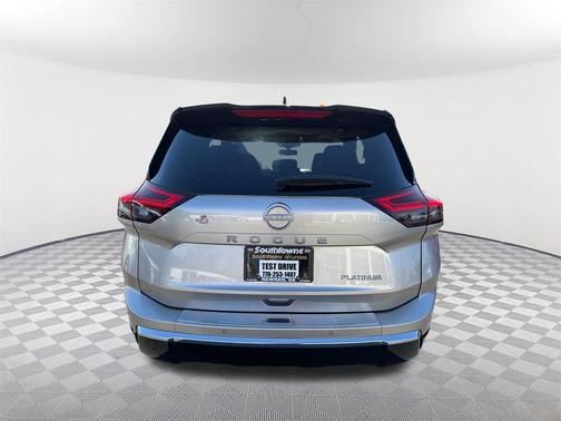 2025 Nissan Rogue Platinum